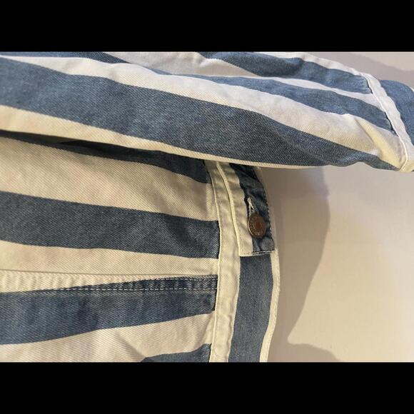 Forever 21 Stripped denim jacket - Picture 5 of 5